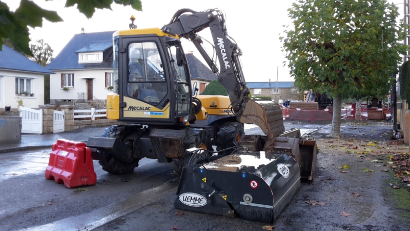 NMTP Location Location De Pelle Fougeres Location Mecalac 12mxt NMTP LOCATION Bretagne