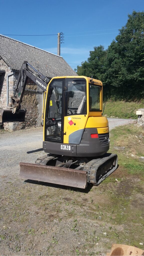 NMTP Location Location De Pelle Fougeres Location Minipelle Volvo 3T NMTP LOCATION Nomandie