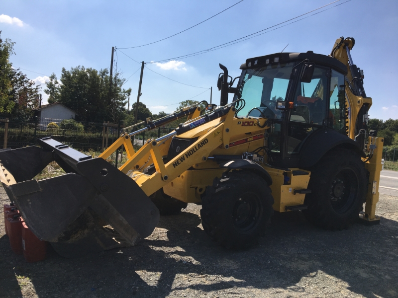 NMTP Location Location De Pelle Fougeres Location Tractopelle New Holland B100C NMTP LOCATION Bretagne