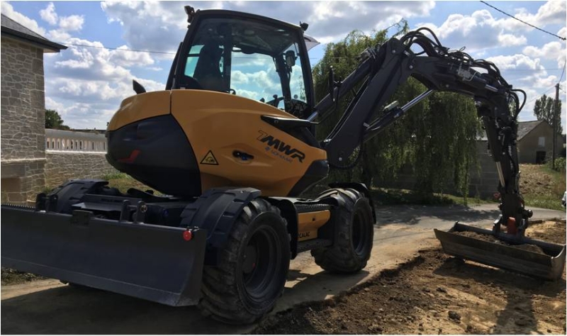 NMTP Location Location De Pelle Fougeres Location Pelle A Ppneus 7 Tonnes Ouest NMTP LOCATION